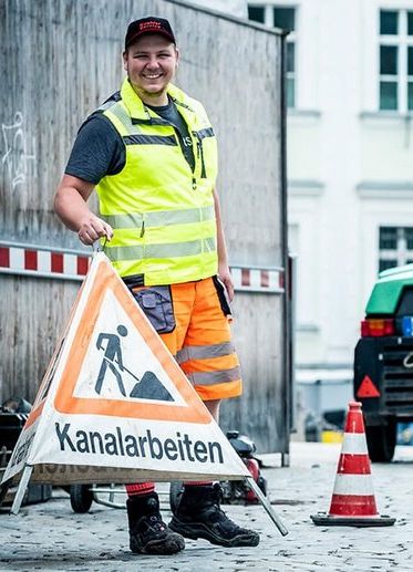 Kanalreinigung und Rohrreinigung Deggendorf - Verkehrssicherung